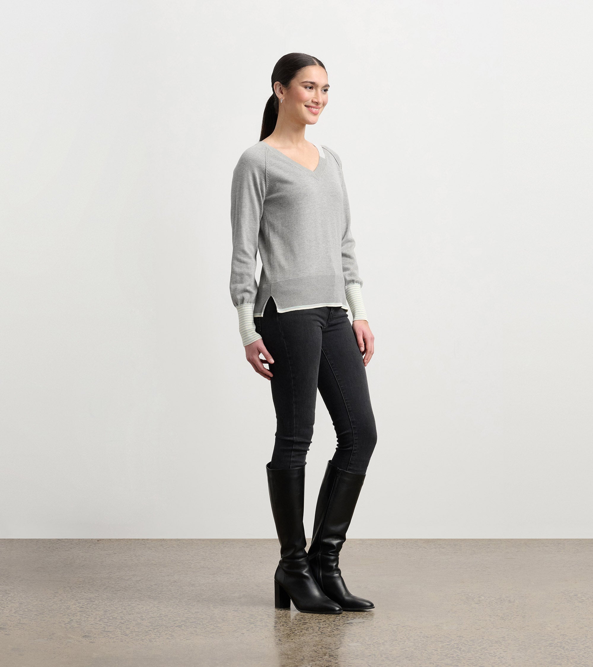 Cary V-Neck Sweater - Charcoal Melange
