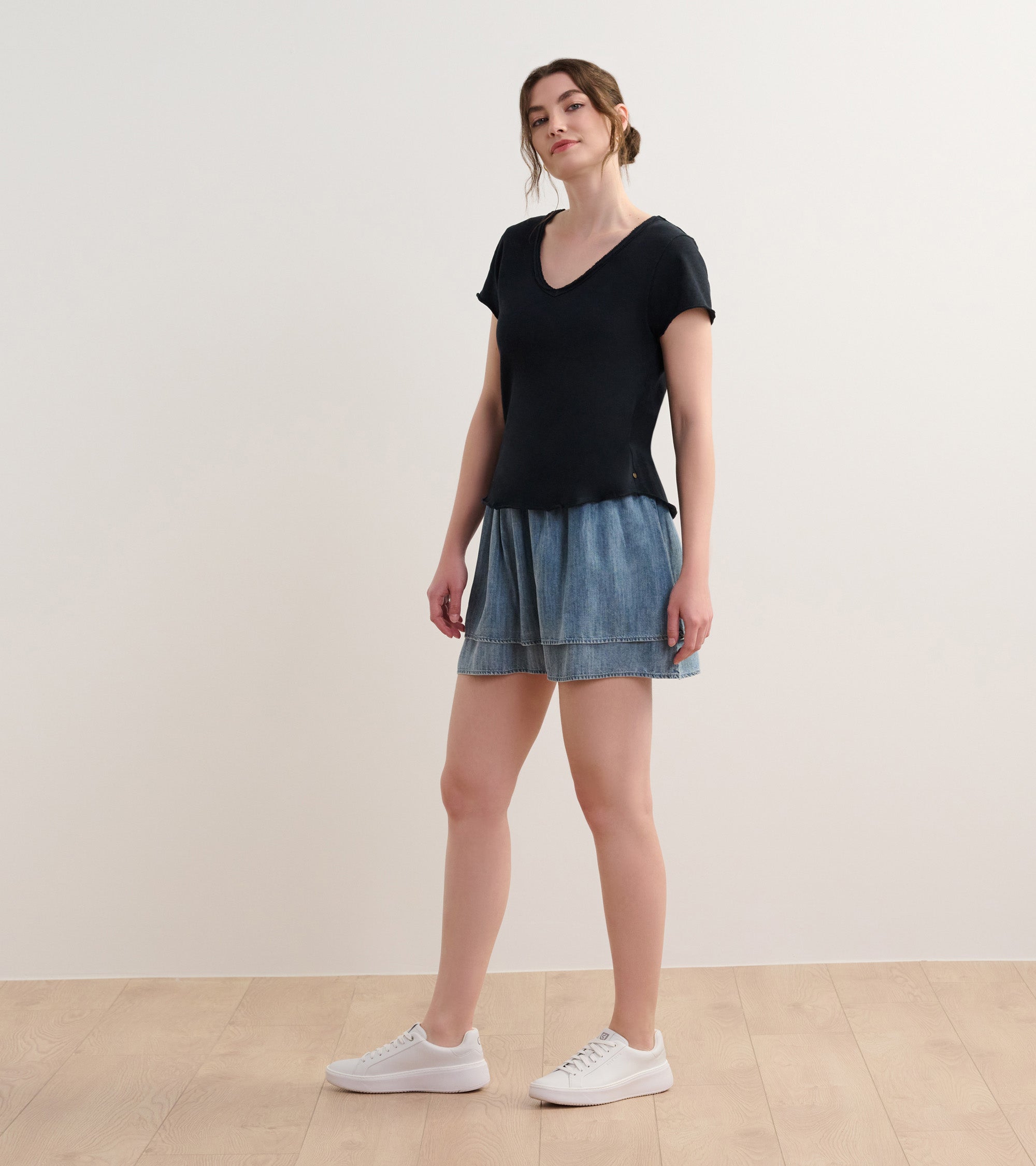 Sadie V-Neck Tee - Black